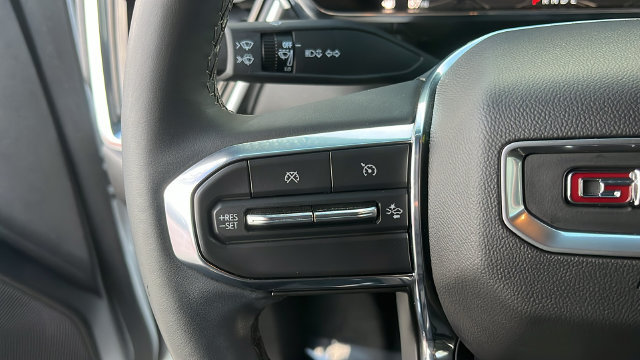 Used 2025 GMC Canyon Elevation RWD image 9