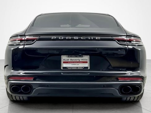 Used 2018 Porsche Panamera 4 image 4
