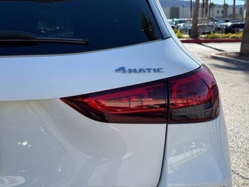 Certified 2022 Mercedes-Benz GLA 250 4MATIC image 18
