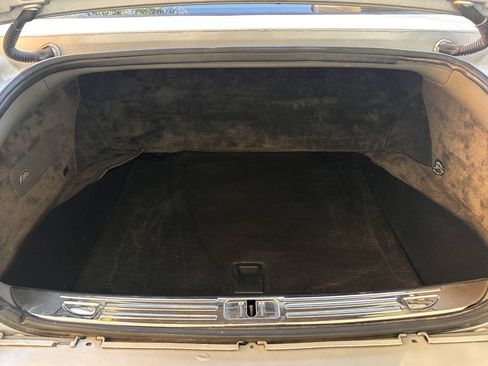 Used 2011 Bentley Mulsanne RWD image 81