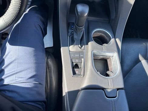 Used 2022 Toyota Avalon Limited w/ Advanced Safety Package image 21