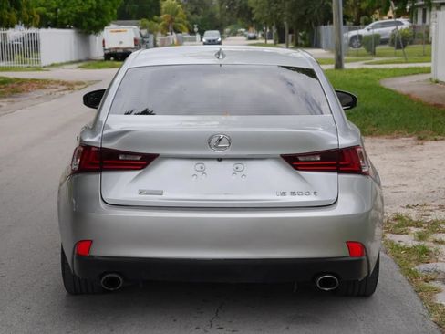 Used 2016 Lexus IS 200t RWD image 8