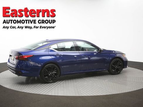 Used 2023 Nissan Altima 2.5 SR FWD image 41