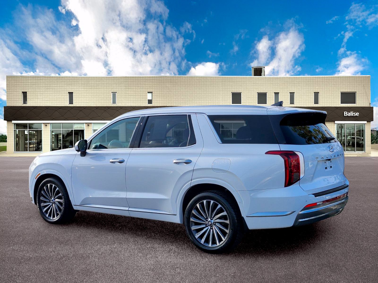Certified 2023 Hyundai Palisade Calligraphy AWD/4WD image 5