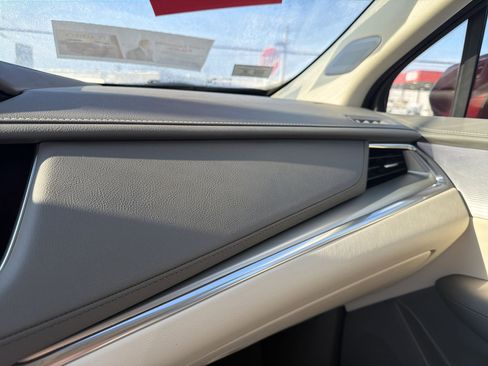 Certified 2020 Cadillac XT5 Premium Luxury image 17