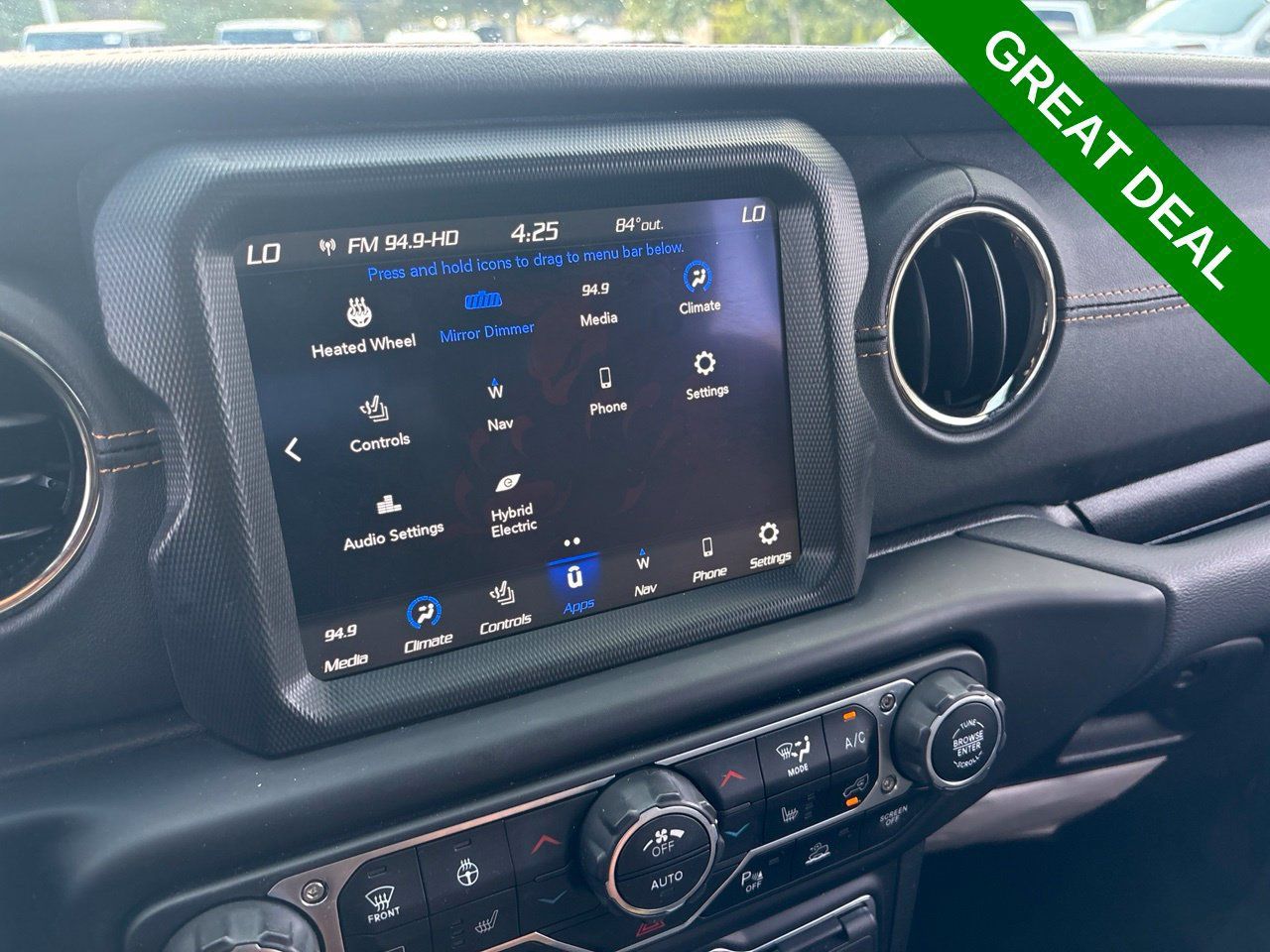 Used 2023 Jeep Wrangler Unlimited Sahara AWD/4WD image 20