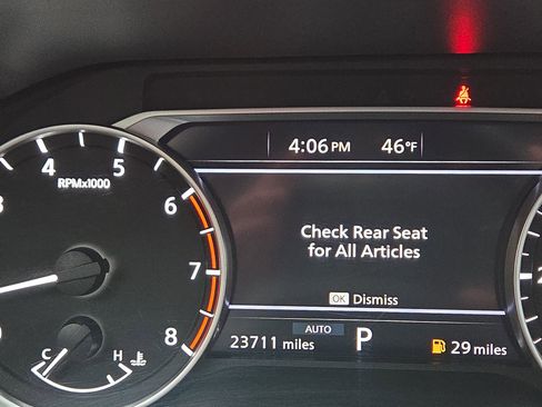 Used 2025 Nissan Rogue SV image 21