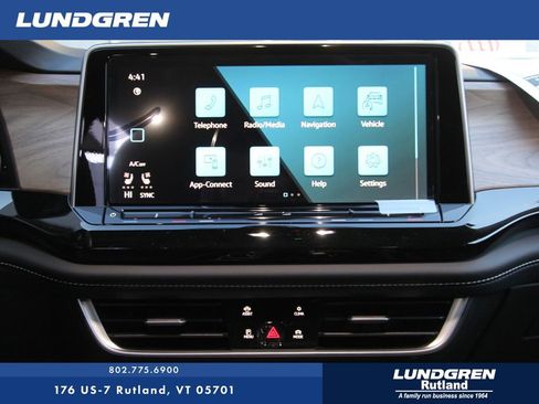 New 2026 Volkswagen Atlas SE image 4