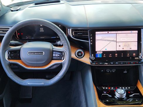 Used 2022 Jeep Grand Wagoneer Series III w/ Flexible Seating Group image 34