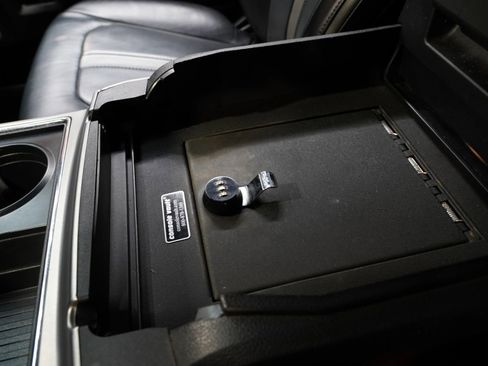 Used 2019 Ford F250 Platinum w/ Platinum Ultimate Package image 58