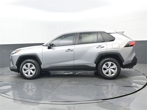 Used 2024 Toyota RAV4 LE image 21