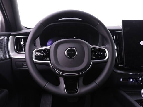 New 2026 Volvo XC60 B5 Ultra w/ Protection Package Premier AWD/4WD image 15