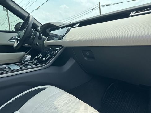 Used 2022 Land Rover Range Rover Velar R-Dynamic S image 20