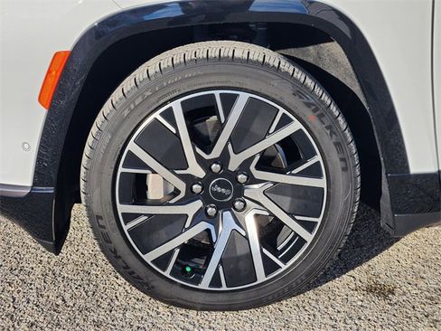 New 2025 Jeep Wagoneer S Limited image 8