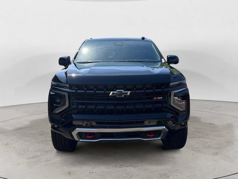 Certified 2026 Chevrolet Suburban Z71 w/ Comfort Package AWD/4WD image 8