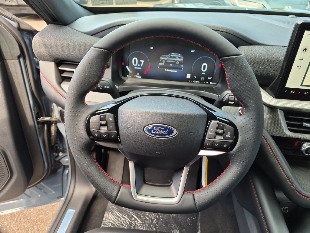 New 2026 Ford Explorer ST-Line w/ ST-Line Street Pack AWD/4WD image 15