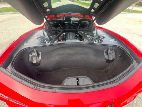 Used 2020 Chevrolet Corvette Stingray Coupe w/ 1LT RWD image 9