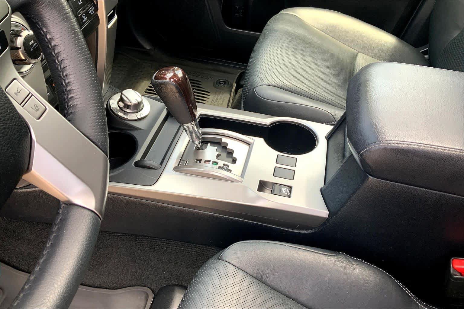 Used 2021 Toyota 4Runner Limited AWD/4WD image 17