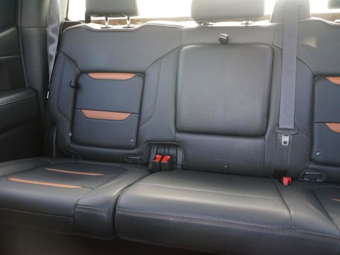 Used 2022 GMC Sierra 1500 AT4 w/ AT4 Premium Package image 19