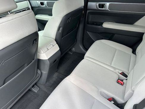 Certified 2026 Hyundai Santa Fe SE FWD image 12