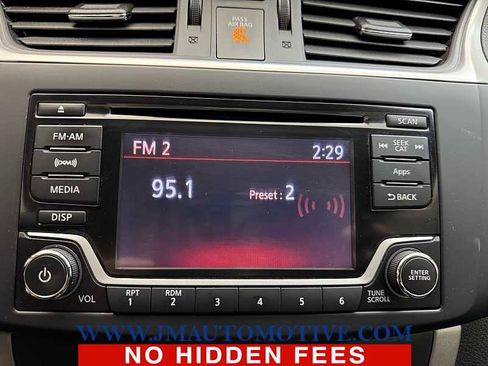Used 2015 Nissan Sentra SV FWD image 22