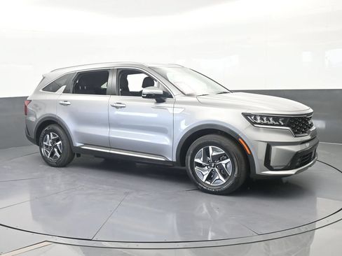 Used 2023 Kia Sorento EX w/ Panoramic Sunroof Package FWD image 8