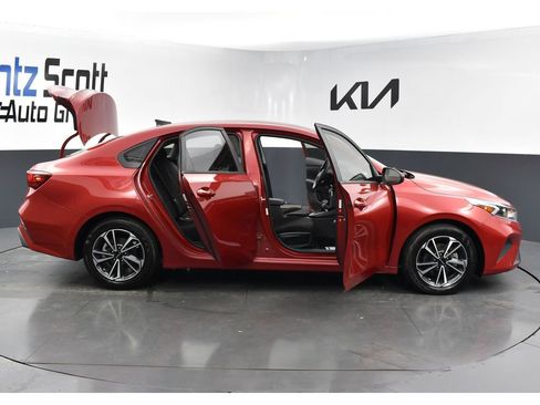 Certified 2023 Kia Forte LXS image 36