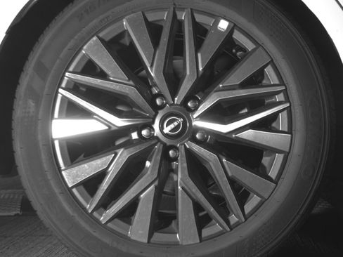 Used 2025 Nissan Altima 2.5 SV image 15