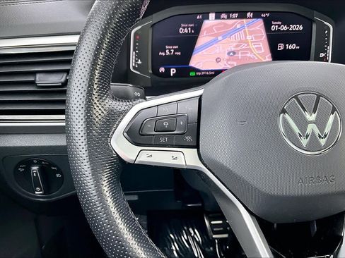 Used 2021 Volkswagen Atlas SEL R-Line image 23