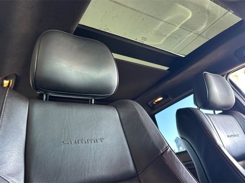 Used 2014 Jeep Grand Cherokee Summit image 14