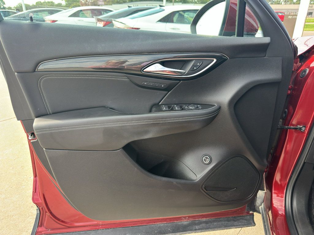 Used 2022 Buick Envision Essence w/ Safety Package FWD image 15