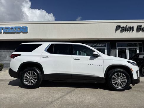 Used 2023 Chevrolet Traverse LT AWD/4WD image 23