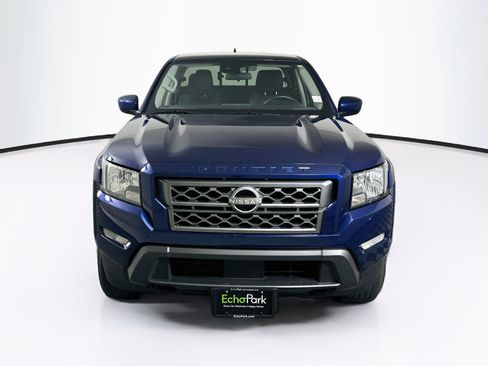 Used 2023 Nissan Frontier SV w/ Technology Package AWD/4WD image 2