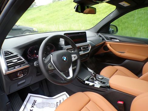 Used 2024 BMW X3 xDrive30i w/ Premium Package AWD/4WD image 11