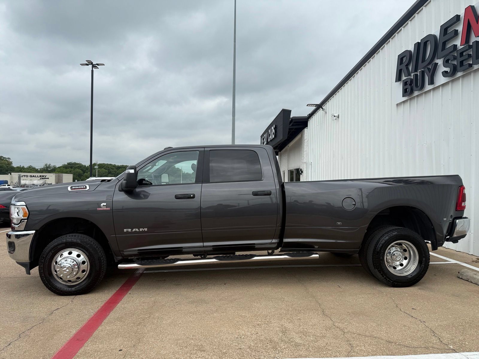 Used 2024 RAM 3500 Big Horn w/ Bed Utility Group AWD/4WD image 2