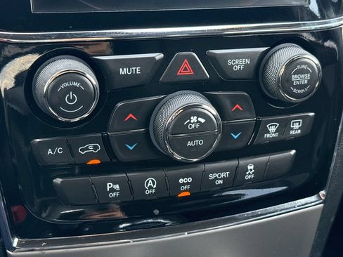 Used 2020 Jeep Grand Cherokee Altitude AWD/4WD image 21