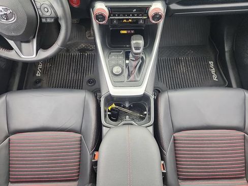 Used 2024 Toyota RAV4 XSE w/ Weather Package AWD/4WD image 19