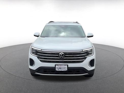 Used 2026 Volkswagen Atlas SE FWD image 4