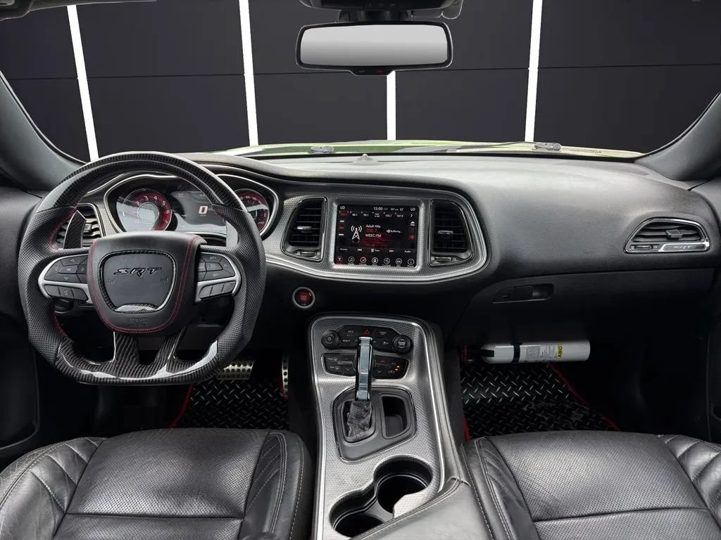 Used 2017 Dodge Challenger SRT Hellcat RWD image 11