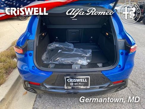 New 2024 Alfa Romeo Tonale Veloce image 9