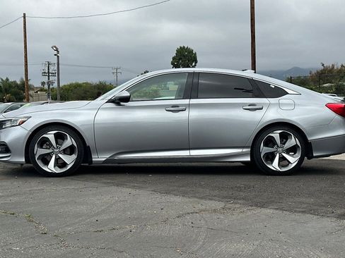 Used 2019 Honda Accord Touring image 7