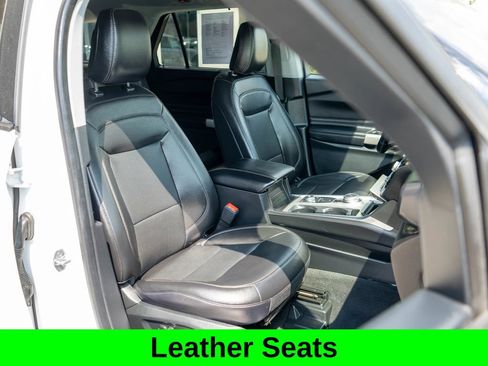 Used 2022 Ford Explorer Limited AWD/4WD image 9
