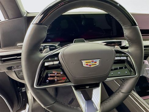 Used 2025 Cadillac Escalade V image 12