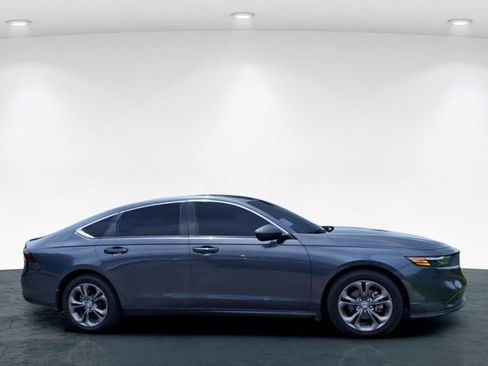 Used 2023 Honda Accord EX image 8