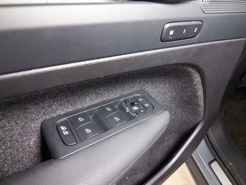 Certified 2023 Volvo C40 P8 Recharge Plus w/ Climate Package AWD/4WD image 12