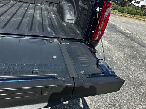 New 2025 Ford F150 Lariat w/ Equipment Group 502A High image 47