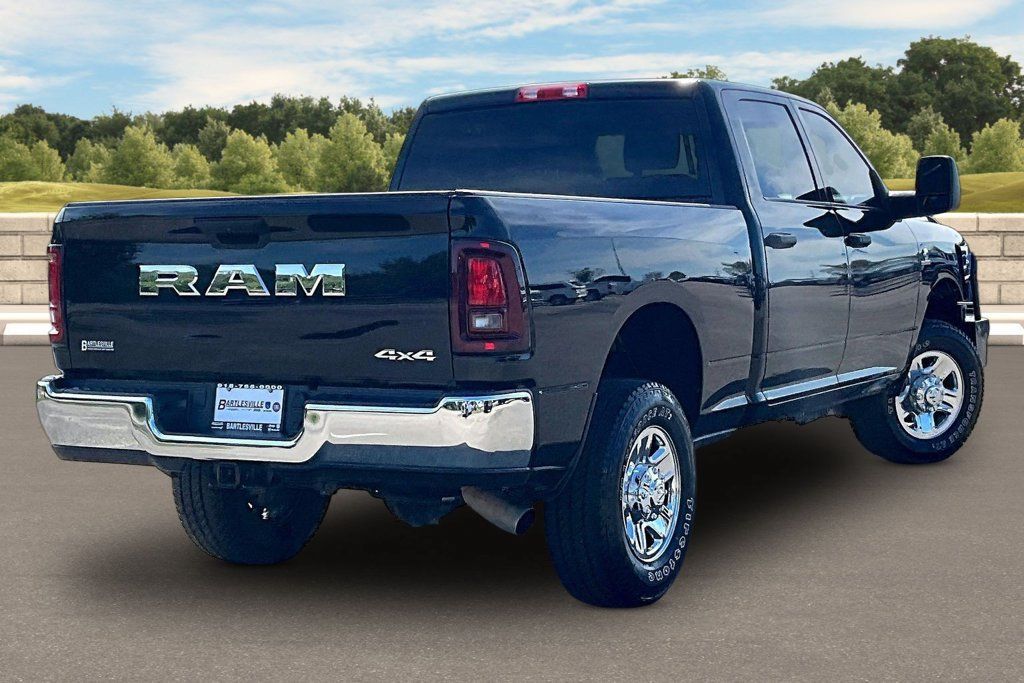 Used 2025 RAM 2500 Tradesman w/ Chrome Appearance Group AWD/4WD image 9