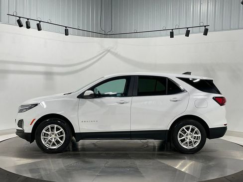 Used 2023 Chevrolet Equinox LT AWD/4WD image 16