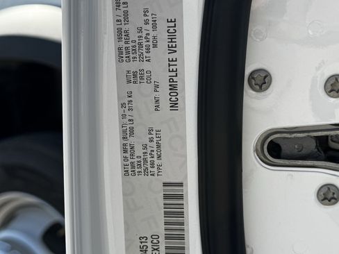 New 2026 RAM 4500 4x4 Crew Cab DRW image 21