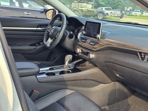Used 2022 Nissan Altima 2.5 SL image 9
